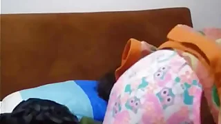 Grabó a mi prima antes de dormir me la folle sin condón porque estamos en familia en Medellín Colombia